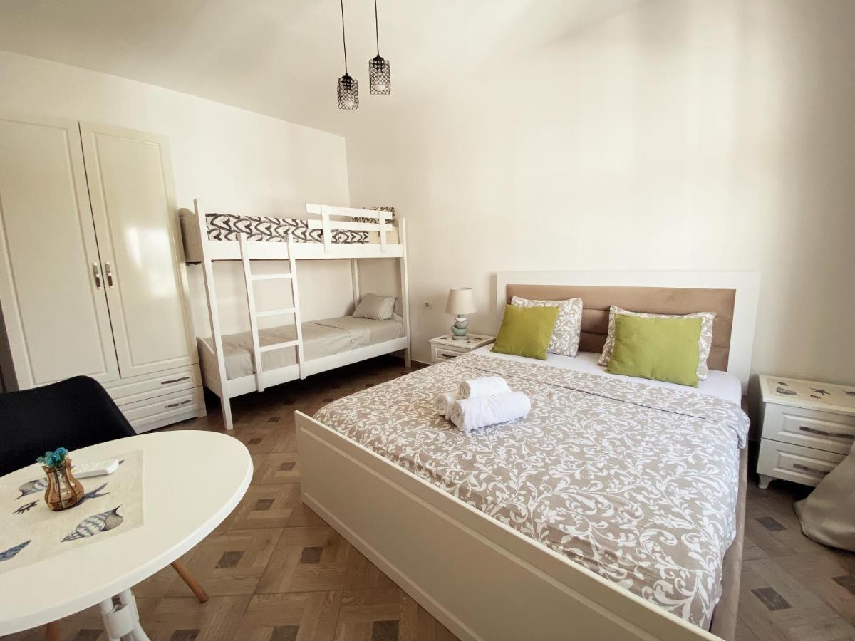 Lungomare Holiday Apartments Durrës Extérieur photo